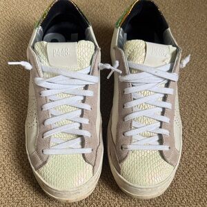 P448 Cream and Tan Textured Sneakers